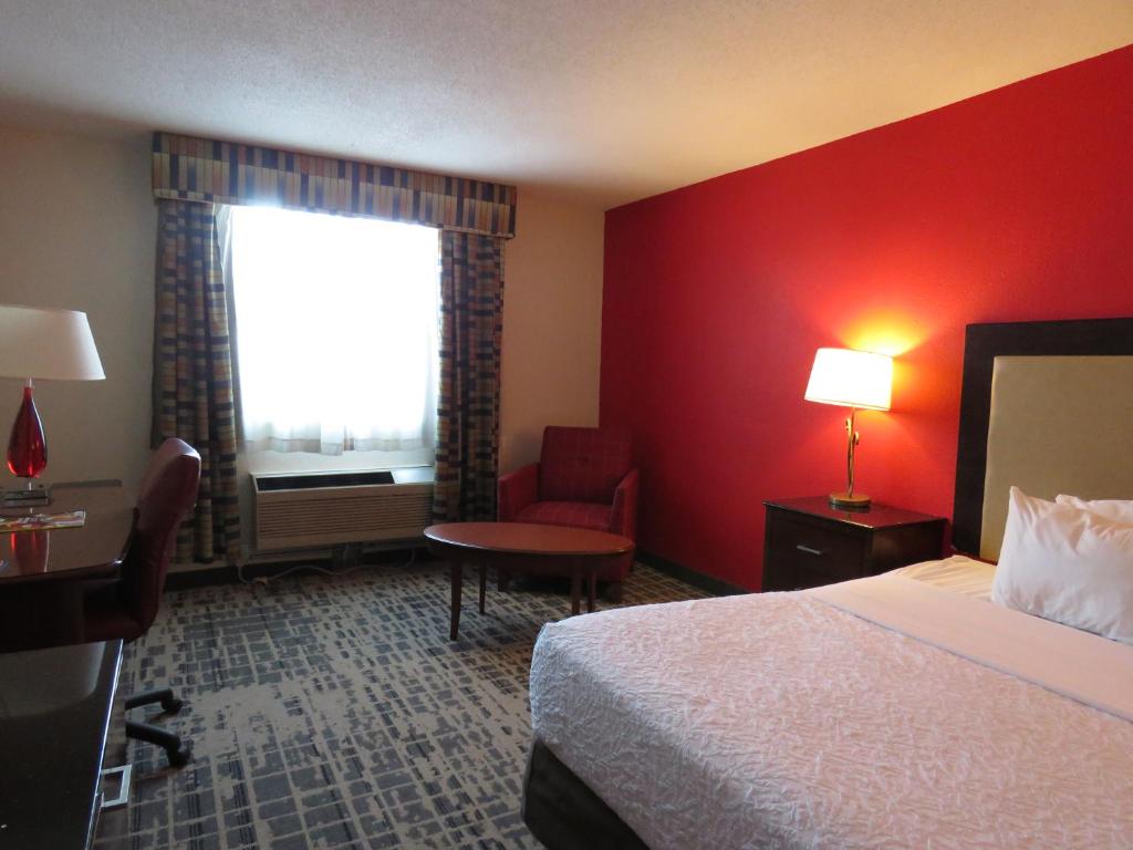 American Inn & Suites - Camera Re