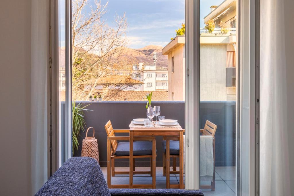 Lugano Superior Suites - Free Parking - Resim 28