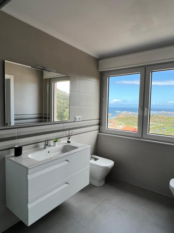 A bathroom at Apartamentos Maria de Lucia- Ático