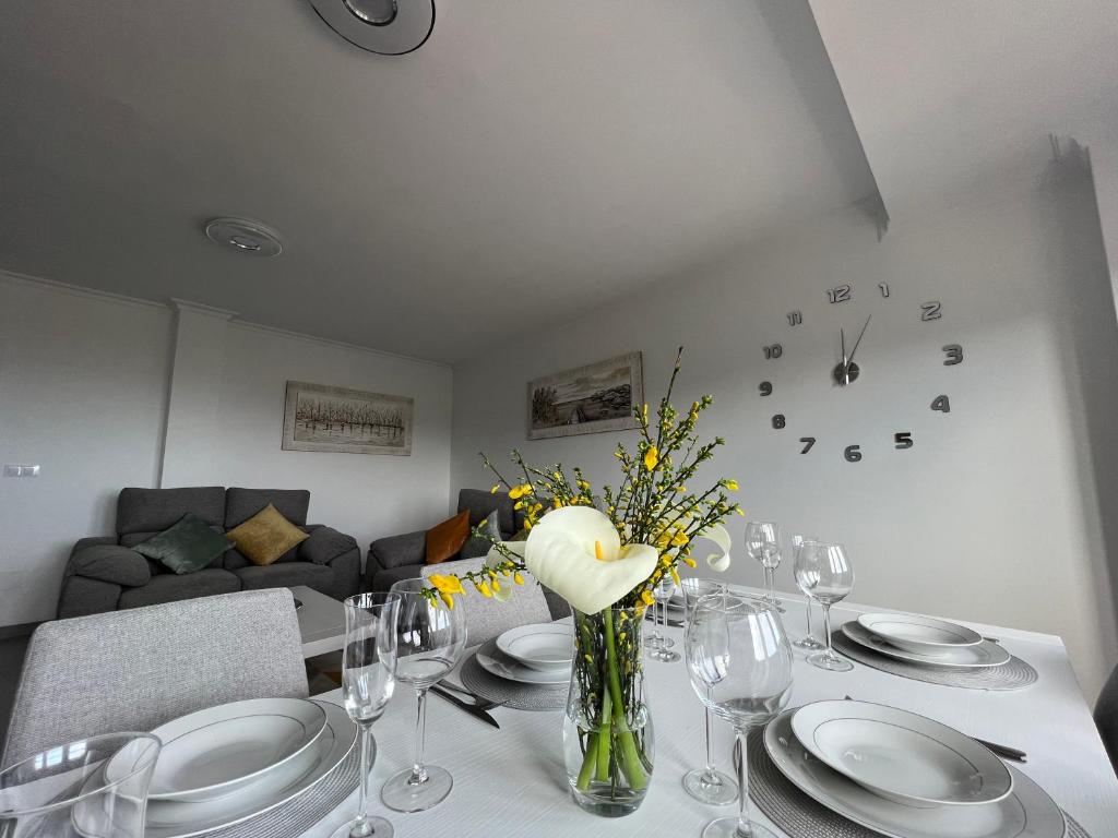 A seating area at Apartamentos Maria de Lucia- Ático