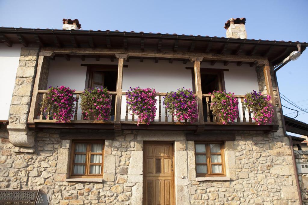 The building in which the country house is located