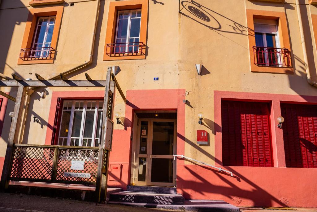 Budova, kde se hotel nachází