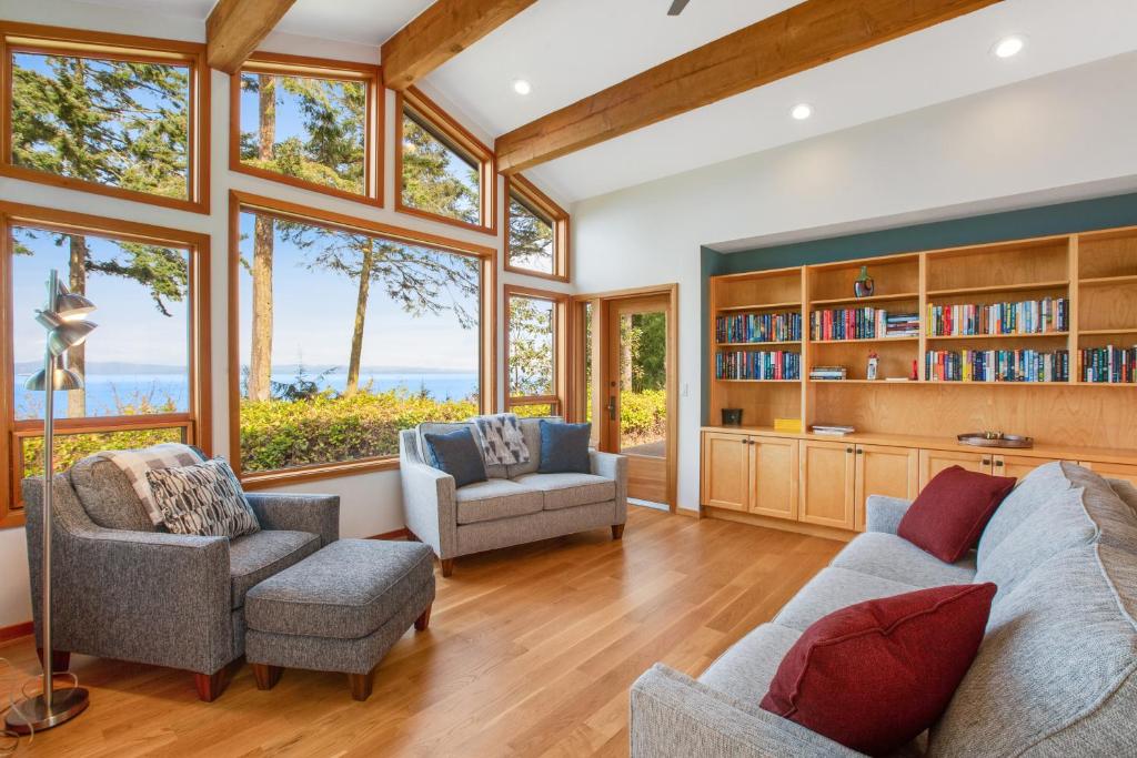 Blufftop on Freshwater Bay, Port Angeles (updated prices 2024)