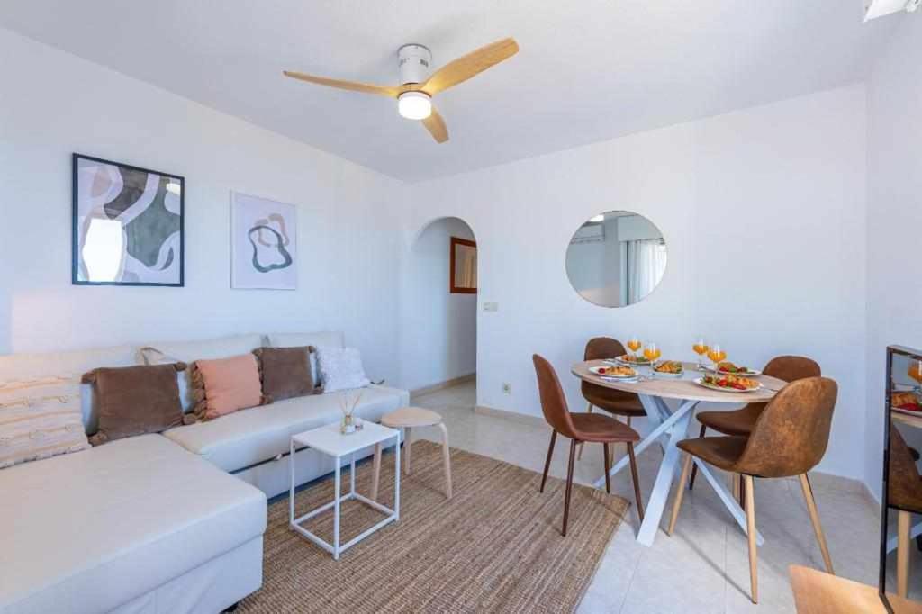 Posedenie v ubytovaní Benalmadena apartment with wonderful views