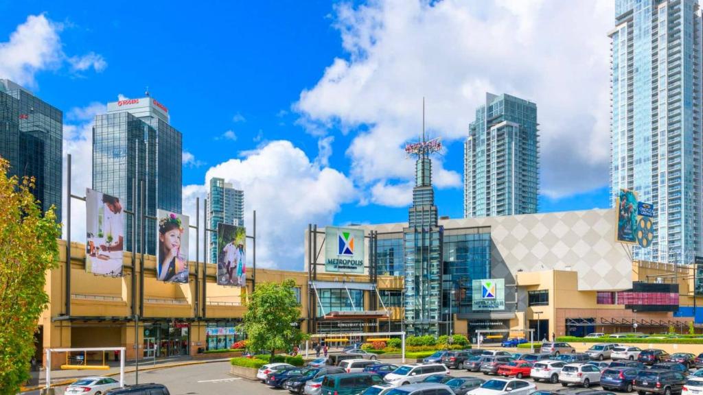 Nespecifikovaný výhled na destinaci Burnaby nebo výhled na město při pohledu z penzionu