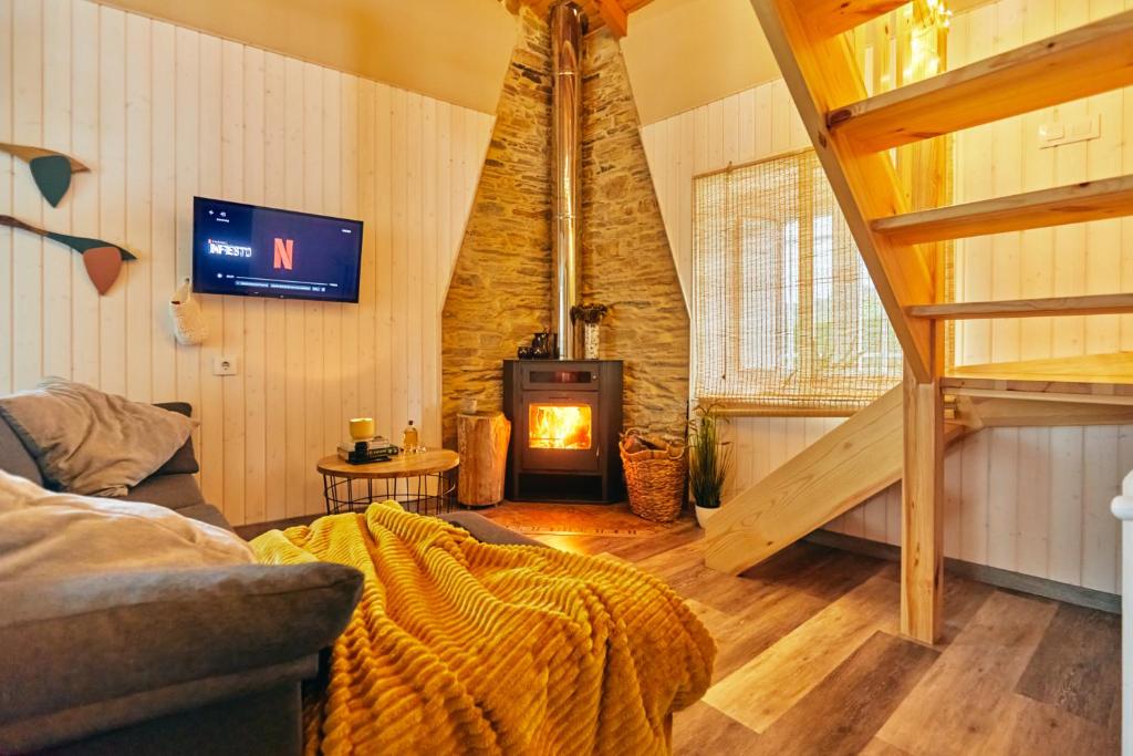 TV a/nebo společenská místnost v ubytování Casa Montse. Apartamentos turísticos