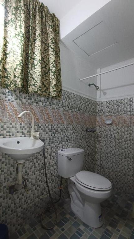 Koupelna v ubytování 2 Hotel Saleh