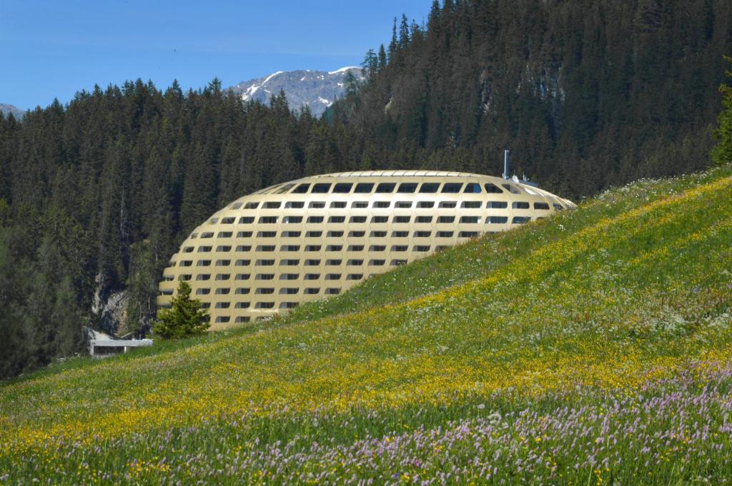 Üldine mäevaade või majutusasutusest AlpenGold Hotel Davos pildistatud vaade