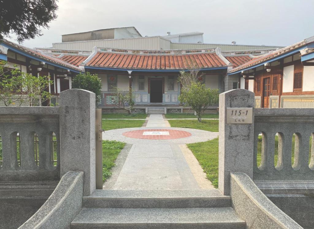 怪獸村屋民宿-東和陳宅評價、文化體驗、古蹟住宿、包棟資訊 – 古樸藝術與自然共融 - 照片 1