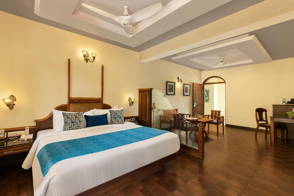 Postel nebo postele na pokoji v ubytování Fortune Resort Benaulim Goa - Member ITC Hotels' Group