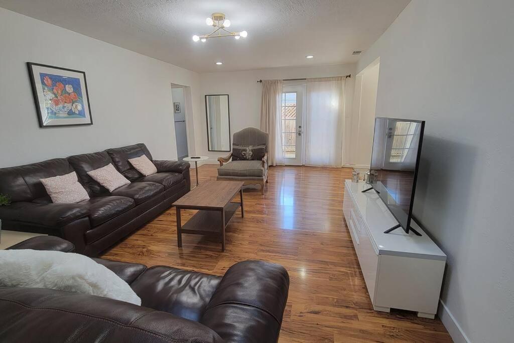 5B3B Single house with gated front and back yard, San Jose (updated