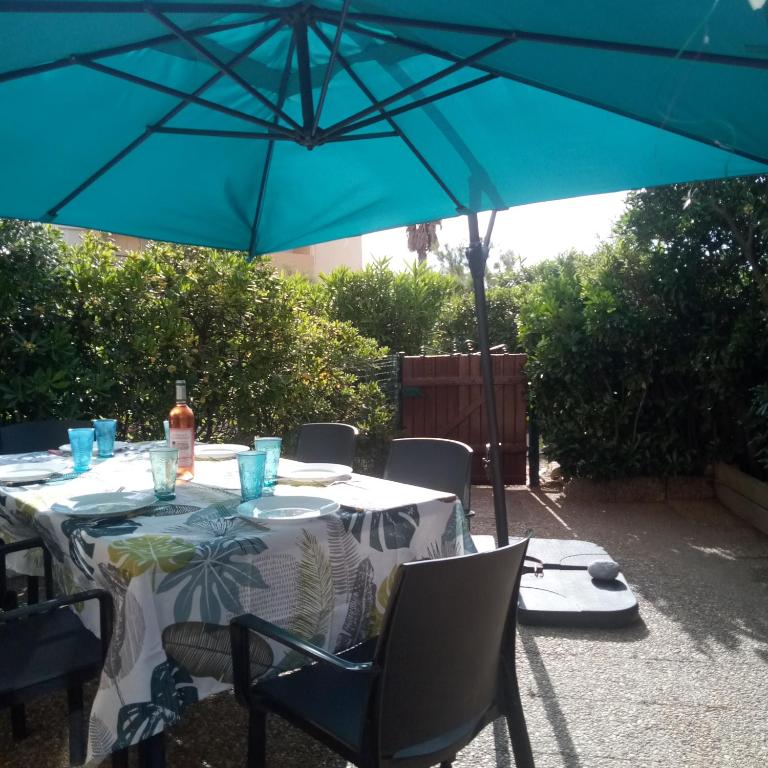 Vonkajšia záhrada v ubytovaní appartement 6p rez-de-jardin clim accés mer direct