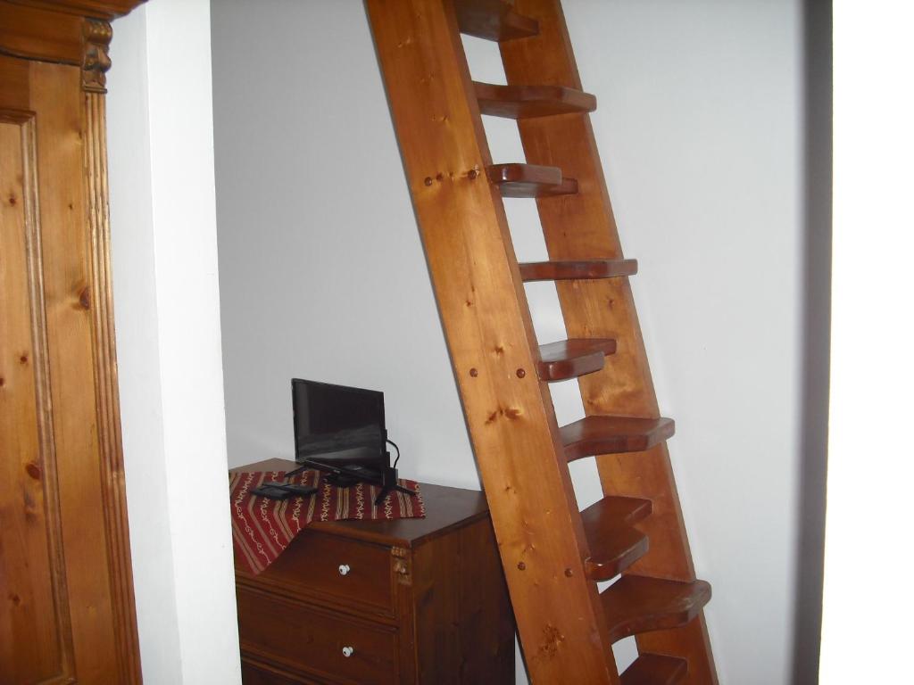 Telewizja i/lub zestaw kina domowego w obiekcie Sport hotel POMI