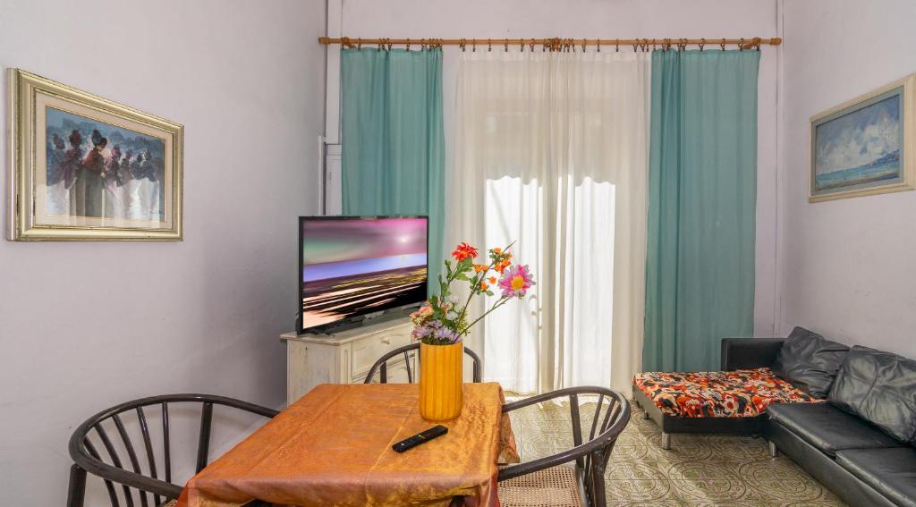 TV a/nebo společenská místnost v ubytování Hotel Stella Del Mare