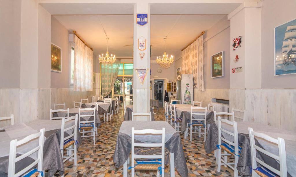 Restaurace v ubytování Hotel Stella Del Mare