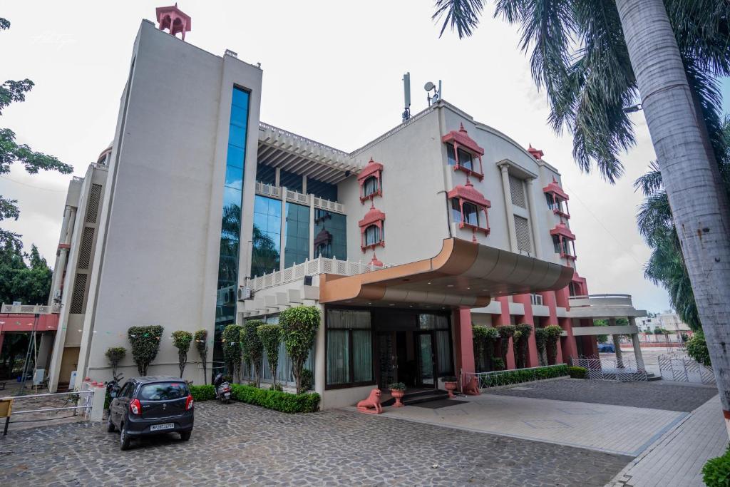 HOTEL JABALI PALACE, Jabalpur, India