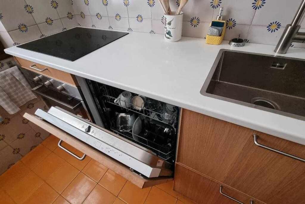 Zdjęcie z galerii obiektu Terrazza Vista Mare 3 camere 2 bagni w mieście Alghero