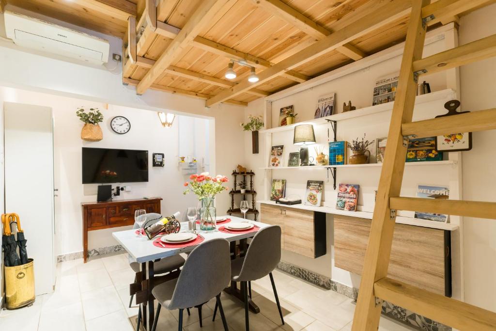 Kuchyňa alebo kuchynka v ubytovaní Westend apartment