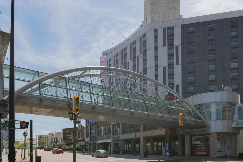 Wyndham Grand Fallsview Hotel - Resim 39