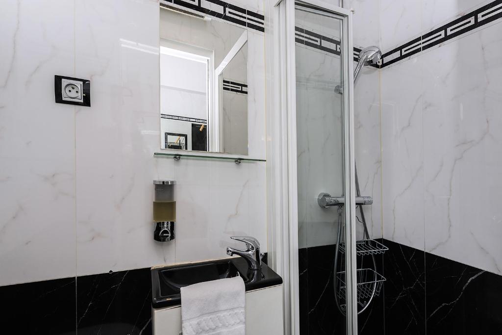 Kúpeľňa v ubytovaní Charmant studio près des Champs-Élysées