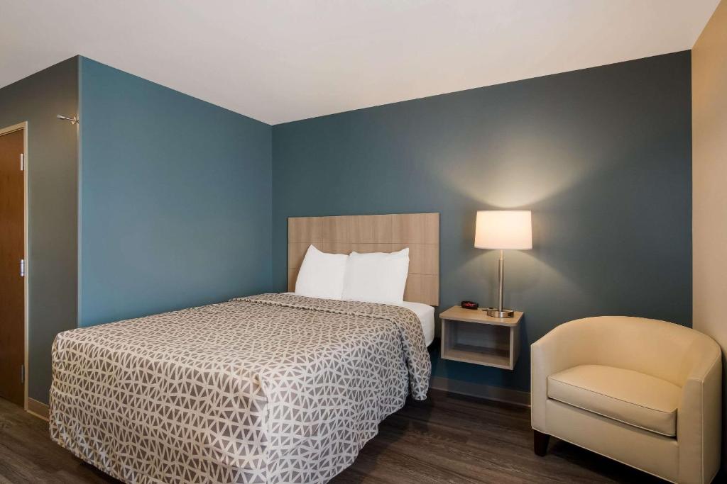 WoodSpring Suites Grand Rapids Kentwood photo