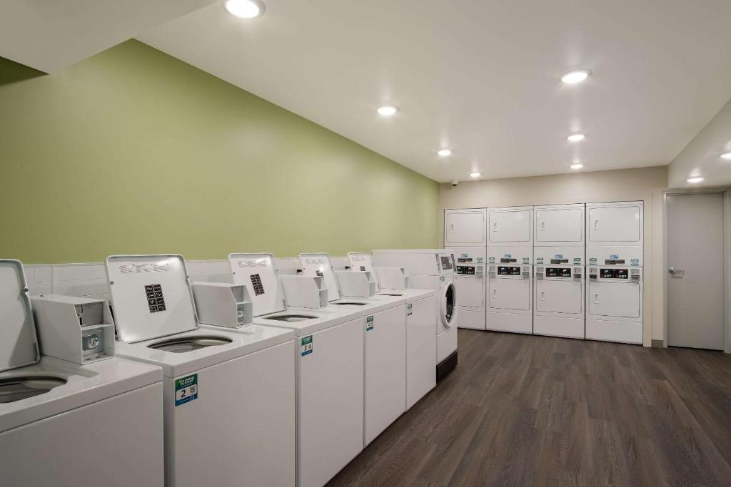 WoodSpring Suites Grand Rapids Kentwood photo