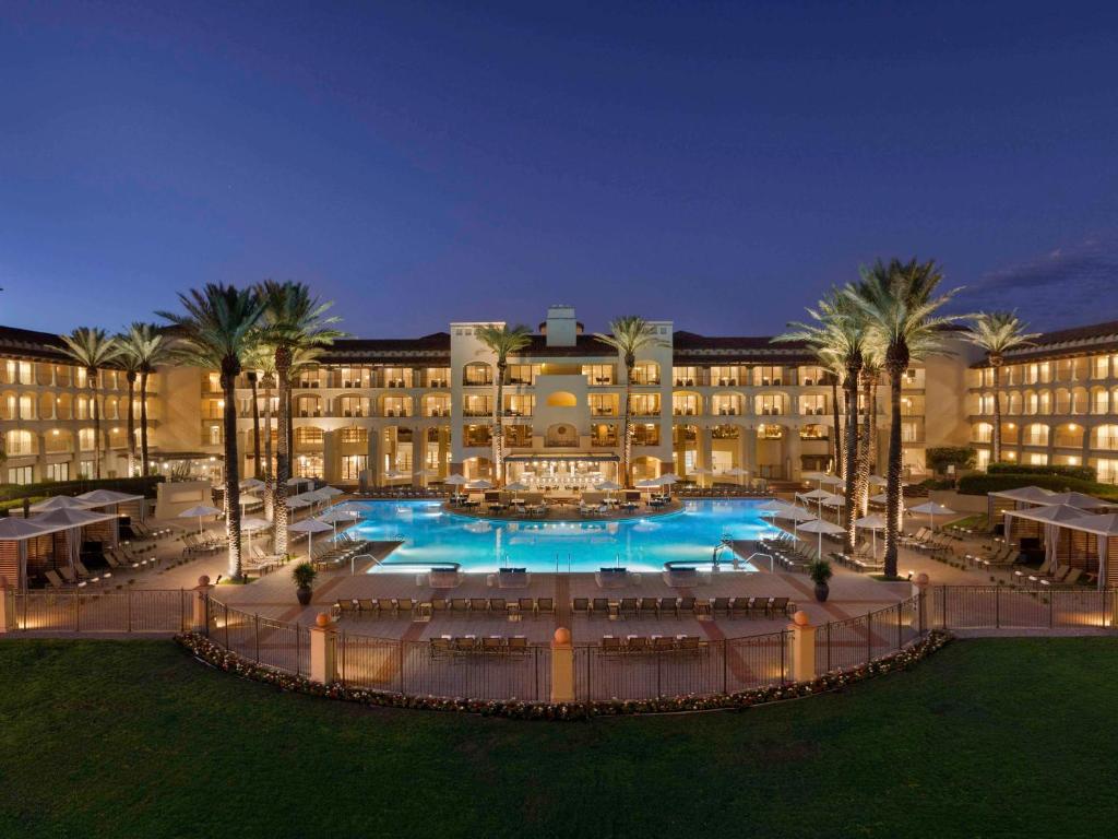 Fairmont Scottsdale Princess 내부 또는 인근 수영장