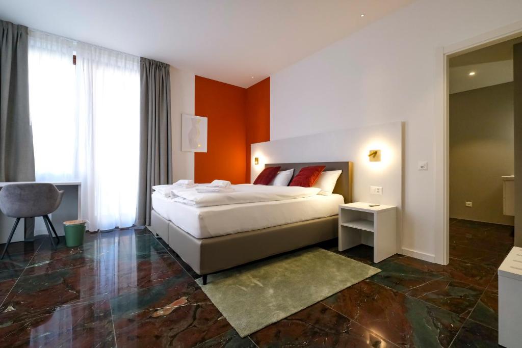 Boutique Hotel Piazza Grande - Resim 26