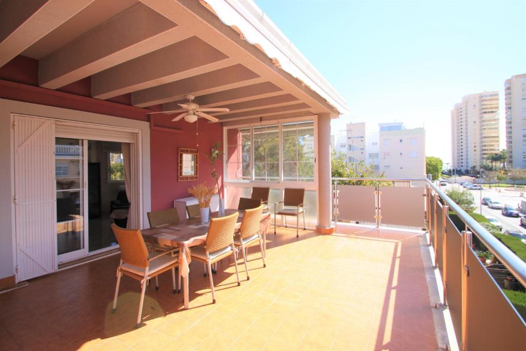Balkón nebo terasa v ubytování Apartamento con magnífica terraza en El Campello C105