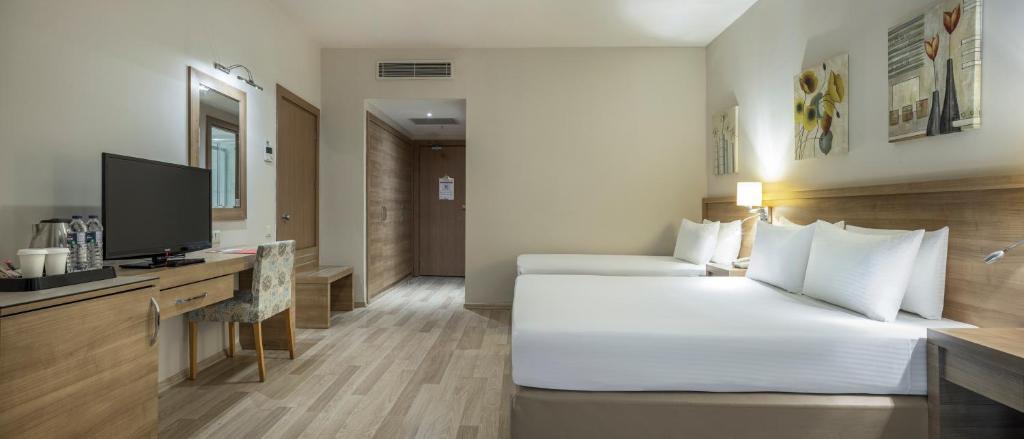 Ramada Resort By Wyndham Lara - Room Superior - Non Fumatori