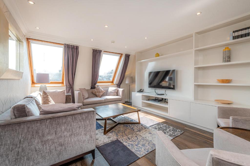 Manson Place - Three-Bedroom Apartment - Penthouse
