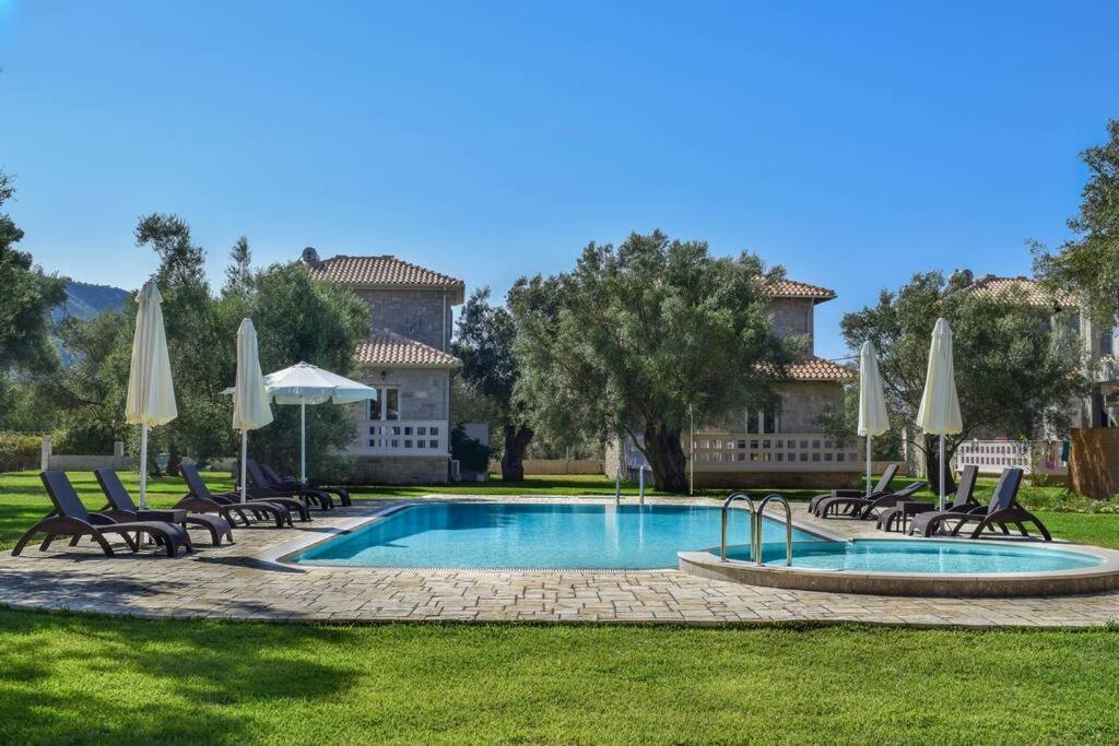 Villa *ONEIRO*/5 min from town and sea/Mountain view