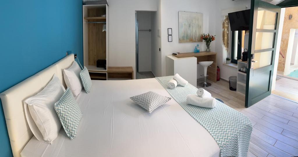 Antica Canea Luxury Rooms - 13