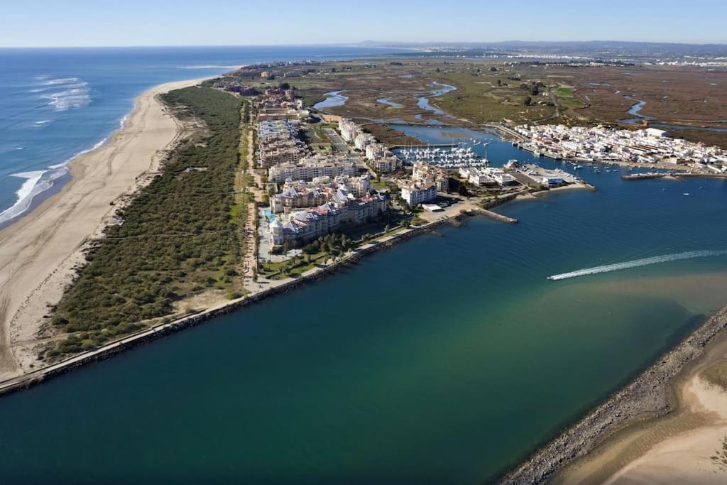 Fotografie z fotogalerie ubytování Centro de Ayamonte. Junto al río Guadiana y nuevo puerto deportivo. v destinaci Ayamonte