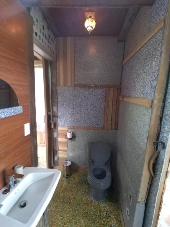 Koupelna v ubytování Mamallacta Páramo Lodge