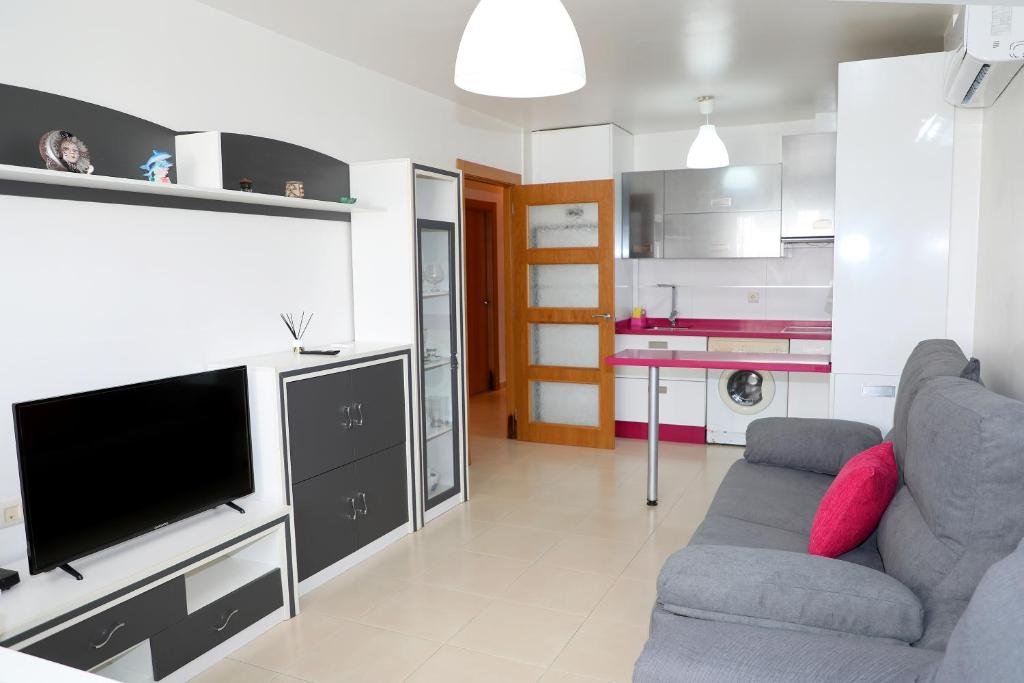 Kuchyňa alebo kuchynka v ubytovaní Apartamento Completo Clara Campoamor Carboneras