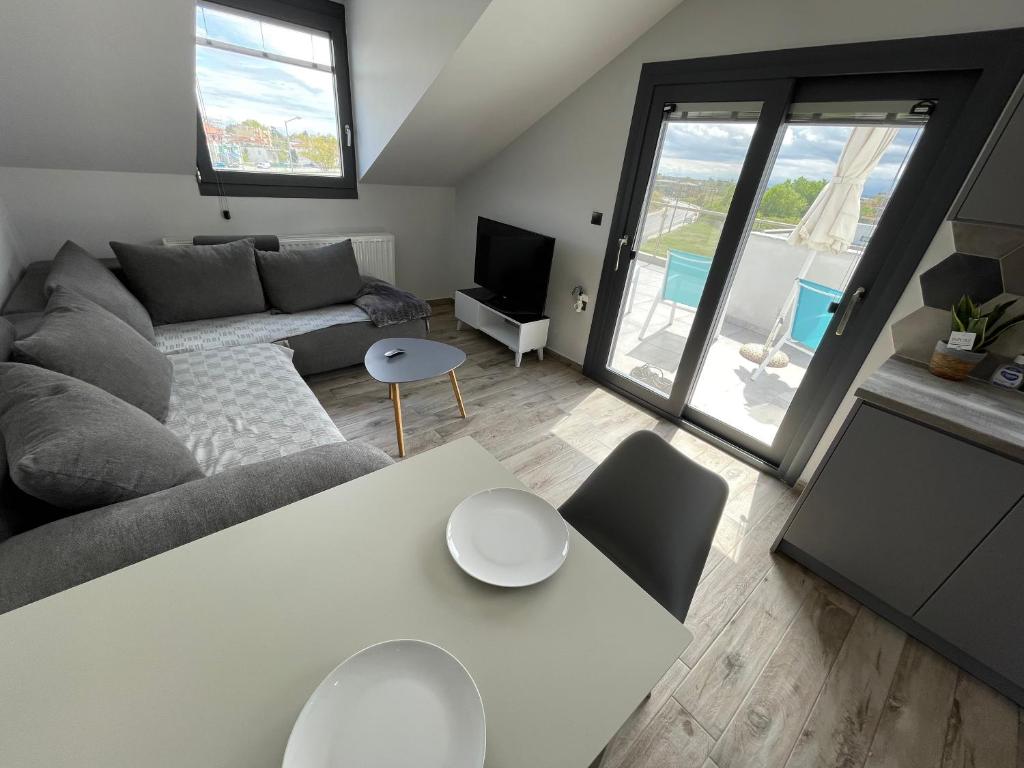 Posezení v ubytování Breathtaking View design apartment