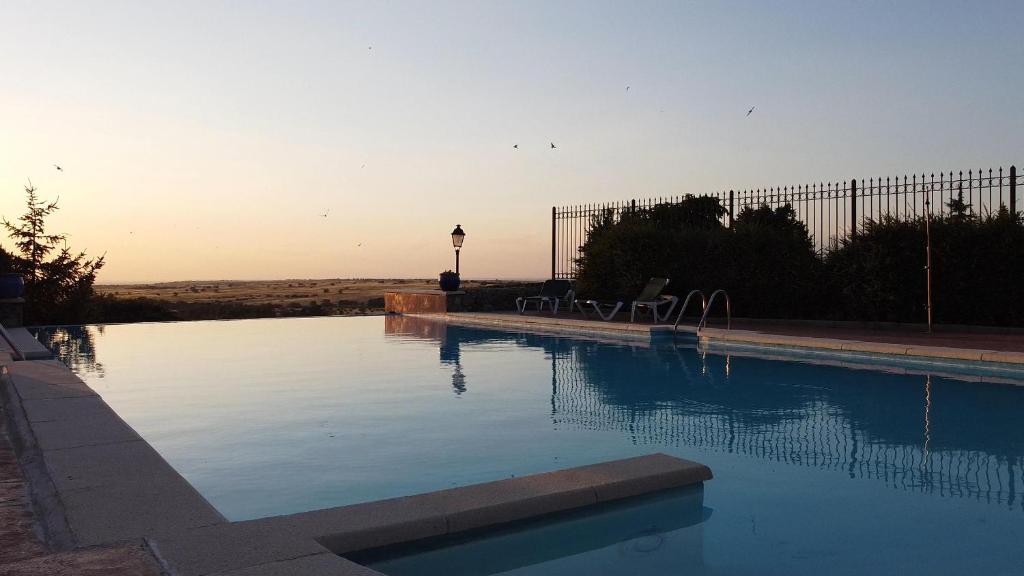 Hotel Hotel El Rancho en Torrecaballeros, Castilla y León