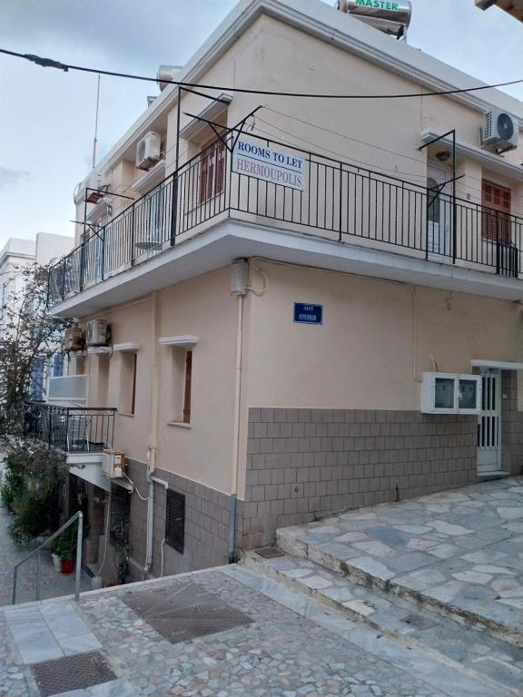 Budova, kde se aparthotel nachází