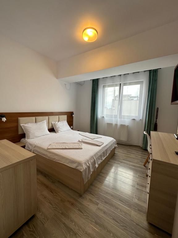 97 RENT House - One-Bedroom Apartment