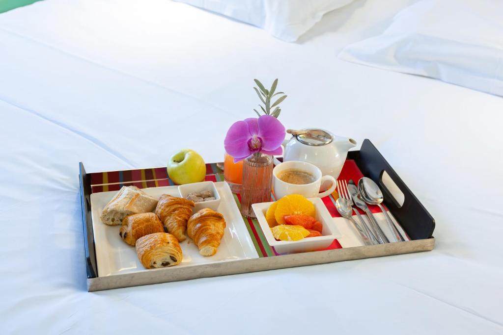 Mercure Nice Centre Grimaldi - Dois Quartos Duplos Ao Lado Um Do Outro