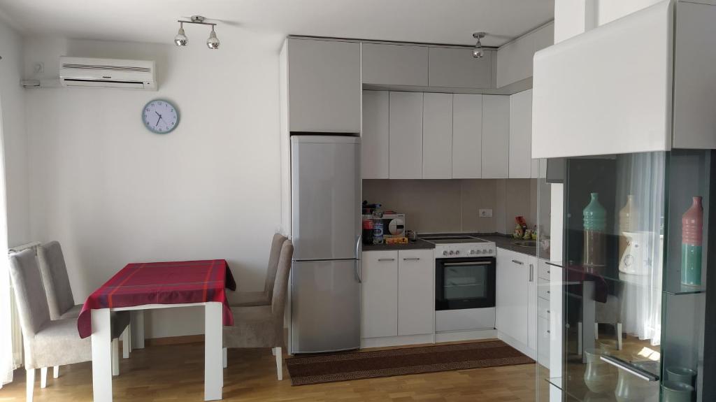 Kuchyň nebo kuchyňský kout v ubytování Apartman Daniela