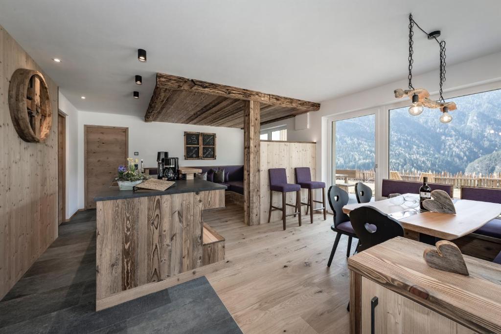 Nespecifikovaný výhled na hory nebo výhled na hory při pohledu z apartmánu