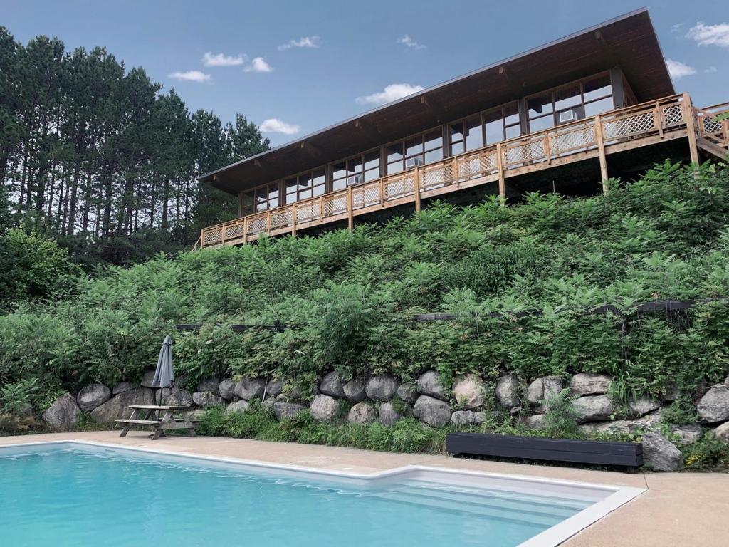 Le Grand Chalet by Rendez-Vous Mont-Tremblant - Housity