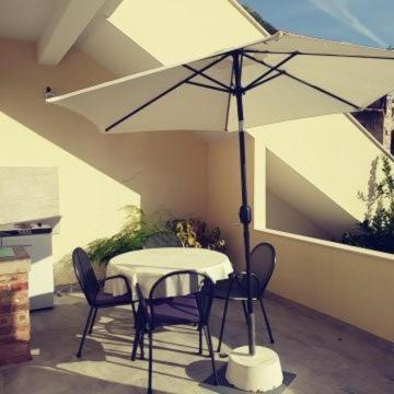 Balkón nebo terasa v ubytování Lemon house