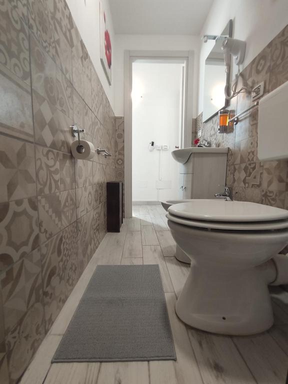 Casta Diva Holiday Rooms - 17