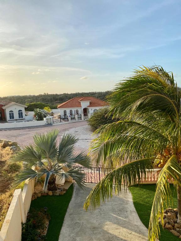 Cozy Apartment 3 min to the Marriott driving