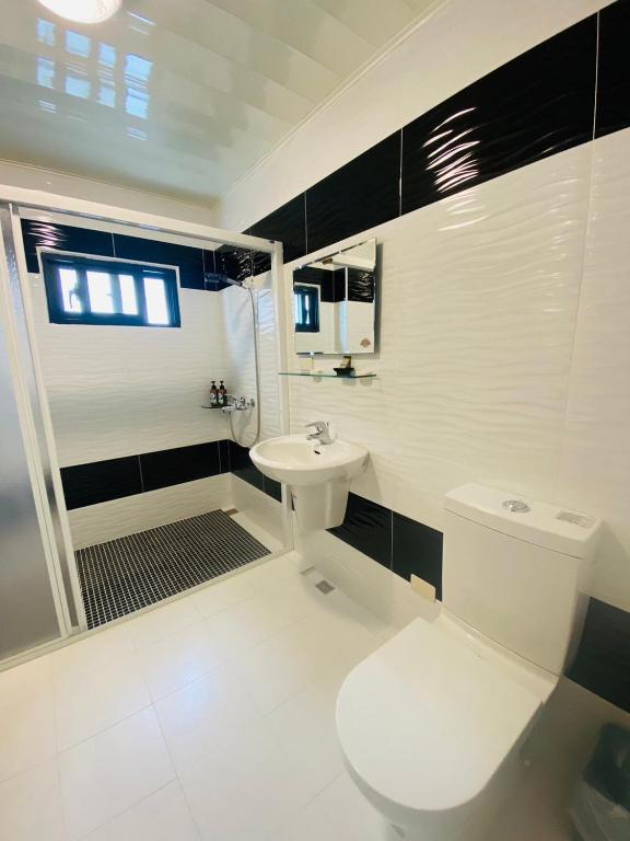 Koupelna v ubytování Shamuni B&B