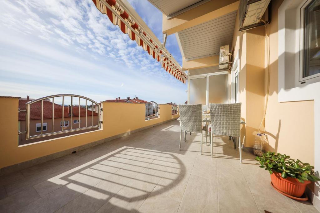 Apartments Mira - Two-Bedroom Apartment Standard