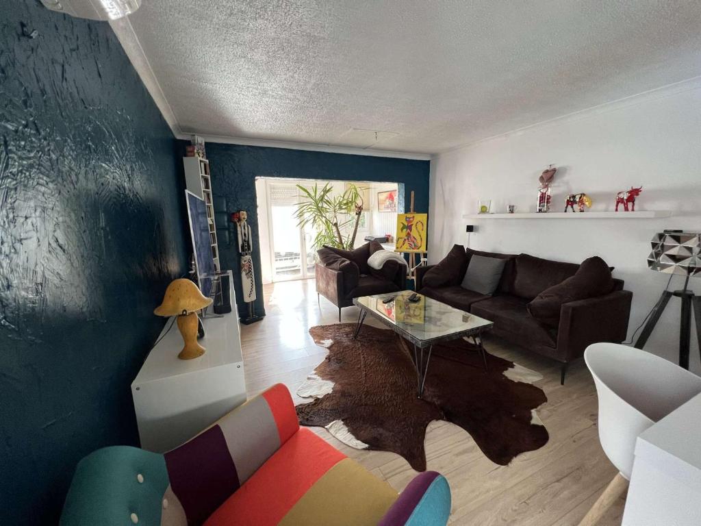 Posedenie v ubytovaní Maison avec Piscine Privée, Proche Plage et Commerces, Jardin et Terrasse, 6 Pers - FR-1-701-61